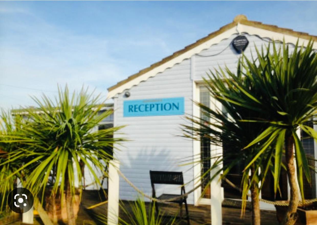 Leysdown-On-Sea Saddlebrook Holiday Park 3 Bedroom Brick Built Chalet Bungalow Esterno foto